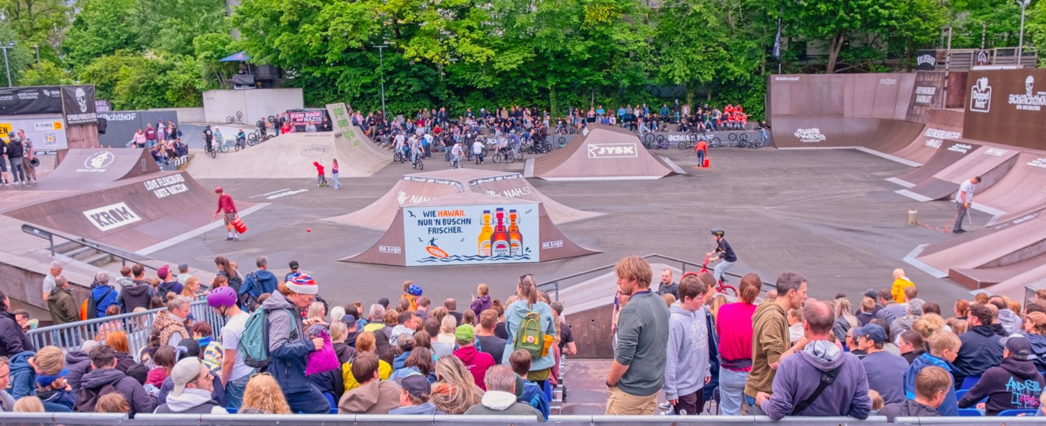 Jugendpark Schlachthof bei der Butcher Jam mit Werbepartnern auf den Rampen